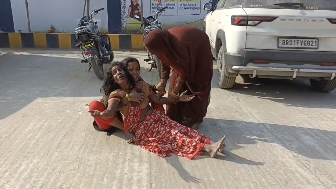 Vaishali young man died in a road accident on the Hajipur-Mahanar main road bihar news Hajipur news