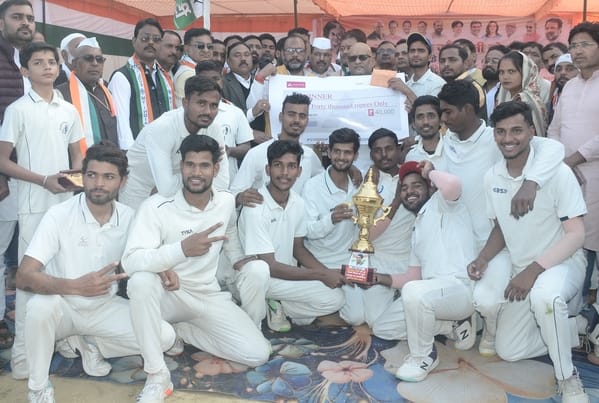 Stadium Pratapgarh won the title, defeating St. Joseph by three runs.