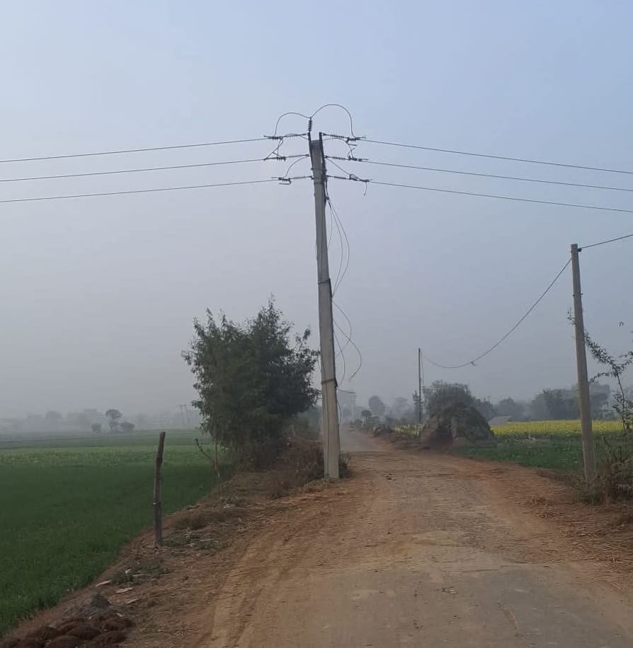 Electricity pole in the middle of the road... fear of accident