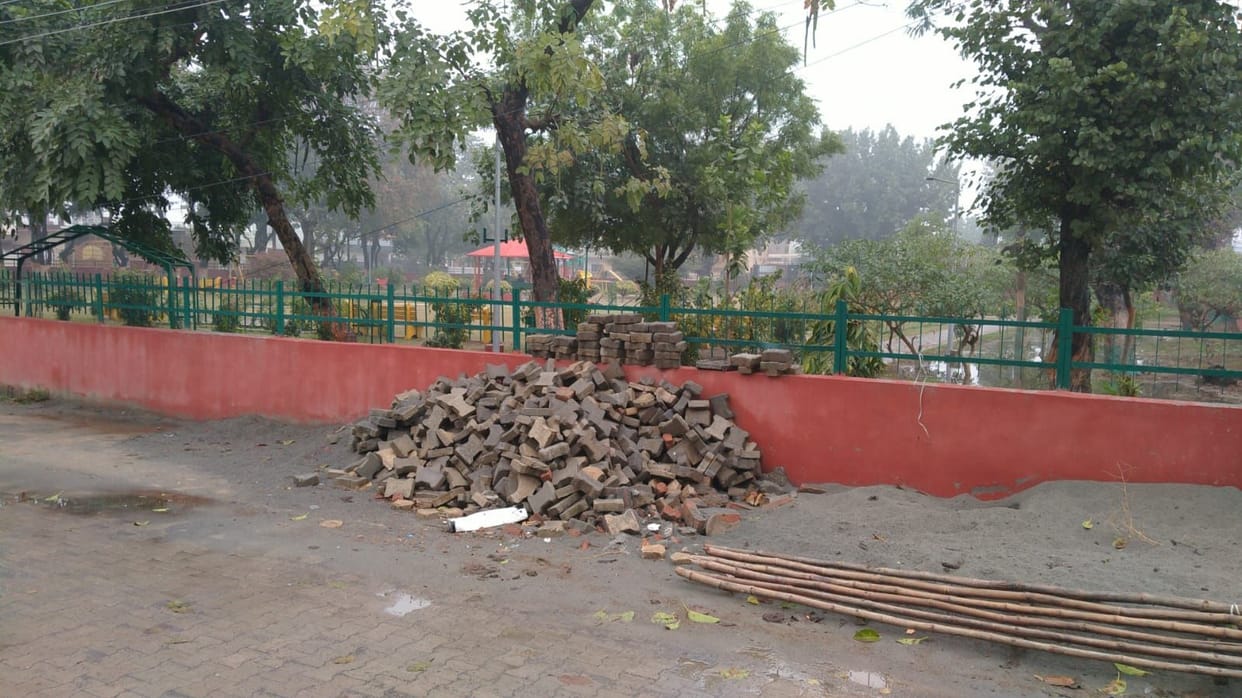 Lights and swings will be installed in the city's parks; the municipal council has issued a tender worth Rs 23.28 lakh.