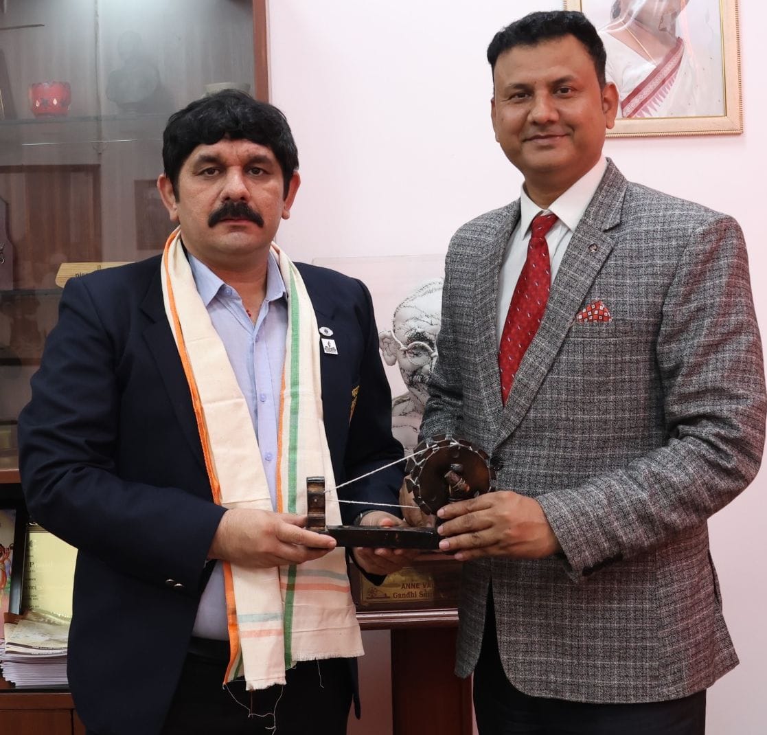 Gandhi Memorial Award given to ACP Dr. Pradeep Khatri