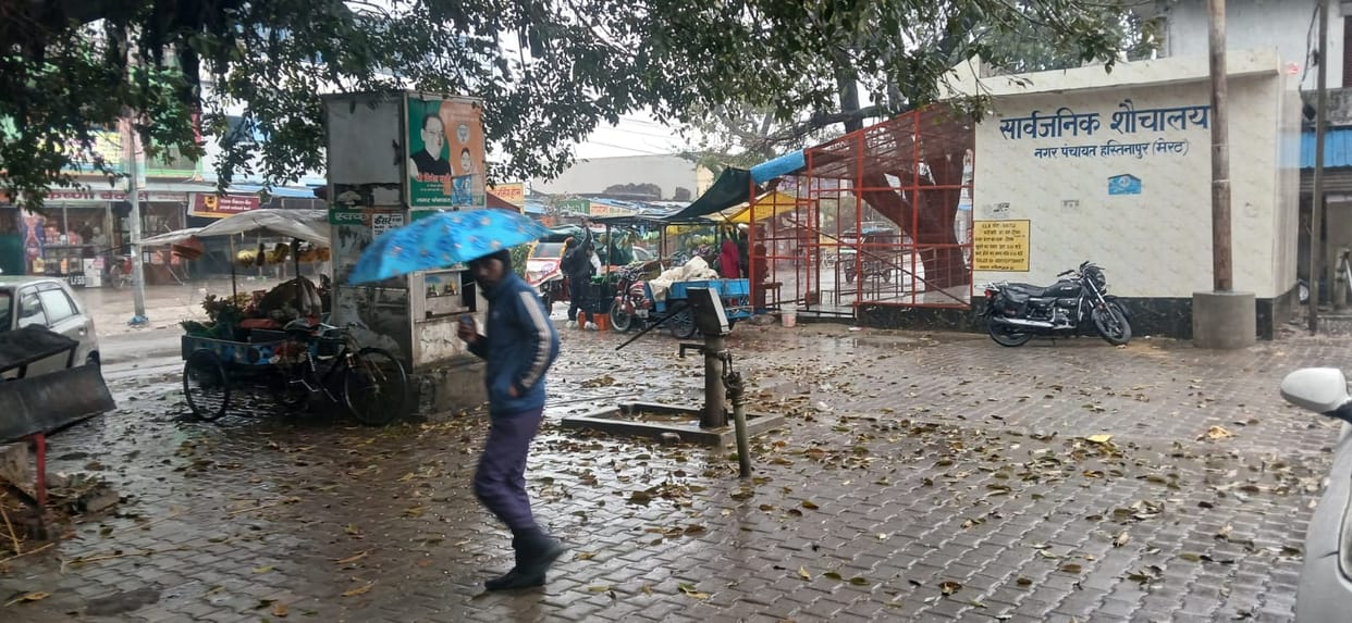 It rained happiness from the sky on Vasant Panchami, kites did not come into the hands of children