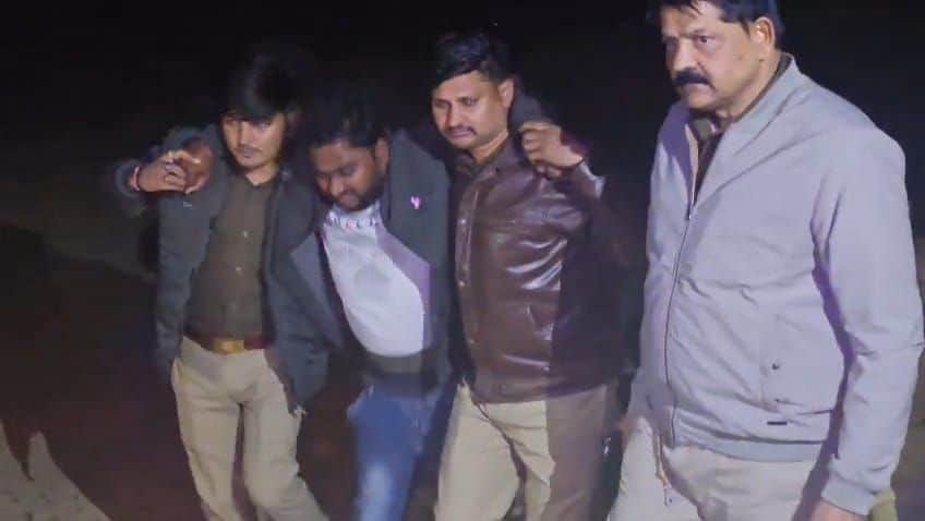 फोटो-40- पुलिस मुठभेड़ में घायल गोवध व गैंगस्टर का आरोपी नईम खां उर्फ मोटू। स्रोत: पुलिस।