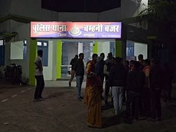 मंडला पुलिस।