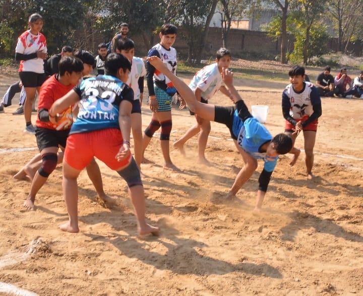 Muklan in Kabaddi and Bhiwani Rohilla in Tug of War
