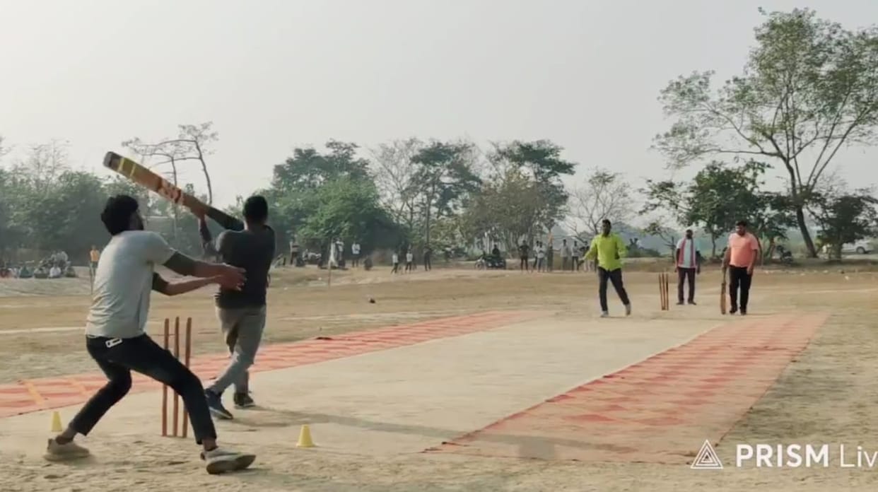 Cricket: Navan, Govindganj and Rampur won the matches