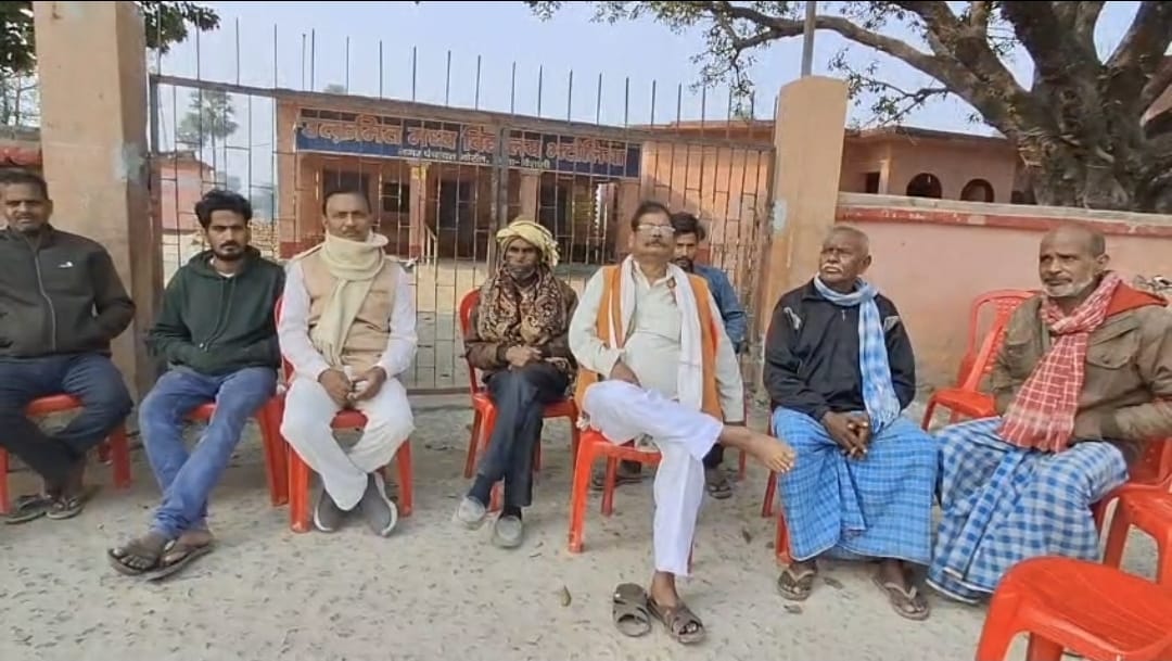Vaishali education victory school reopens after 21 day protest bihar news vaishali News