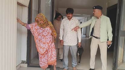 Fraud committed in the name of superstition lakhs of rupees extorted by promising religious rituals two arrest