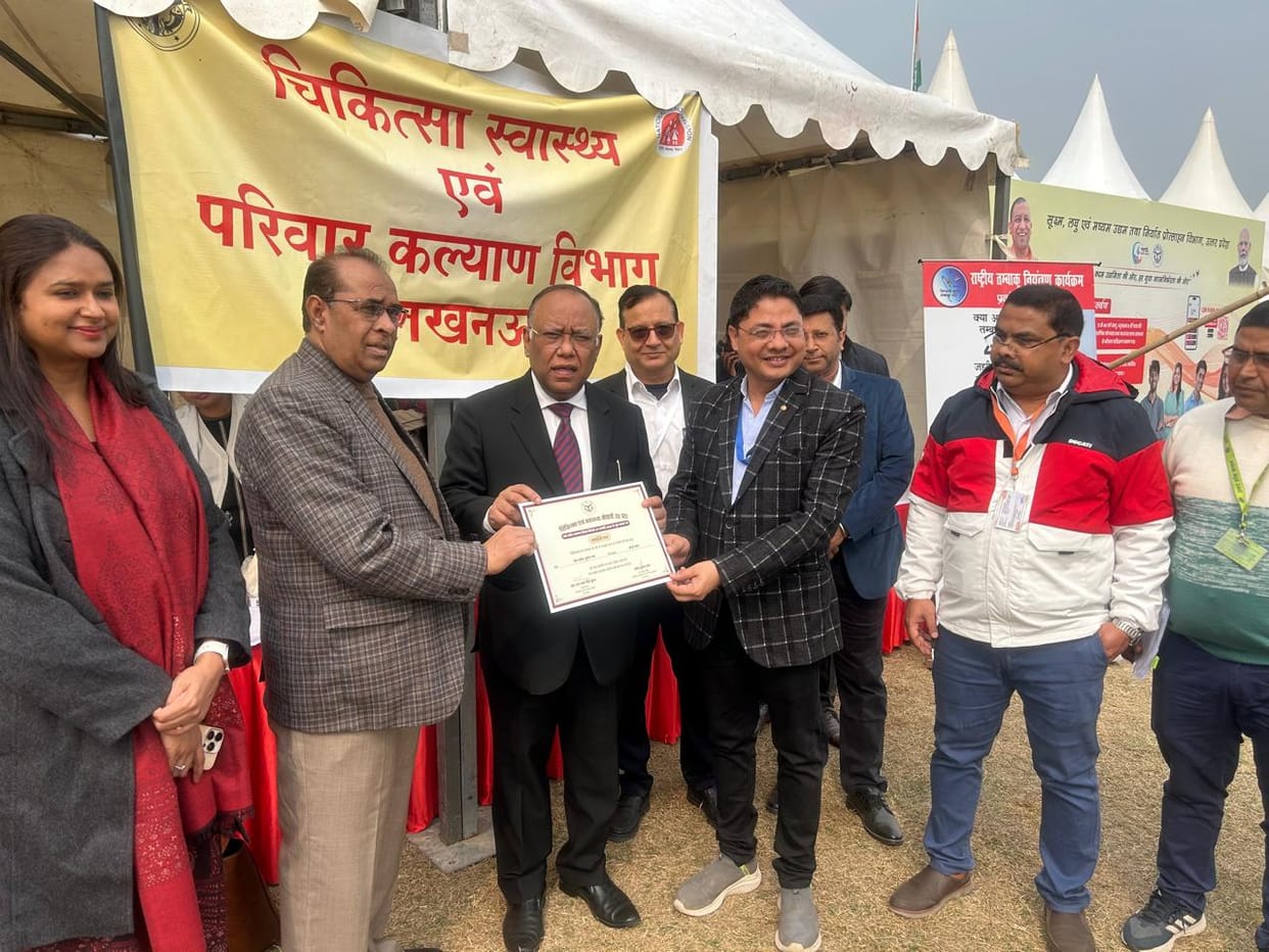 Dr. Rakesh honored for performing maximum number of bone surgeries