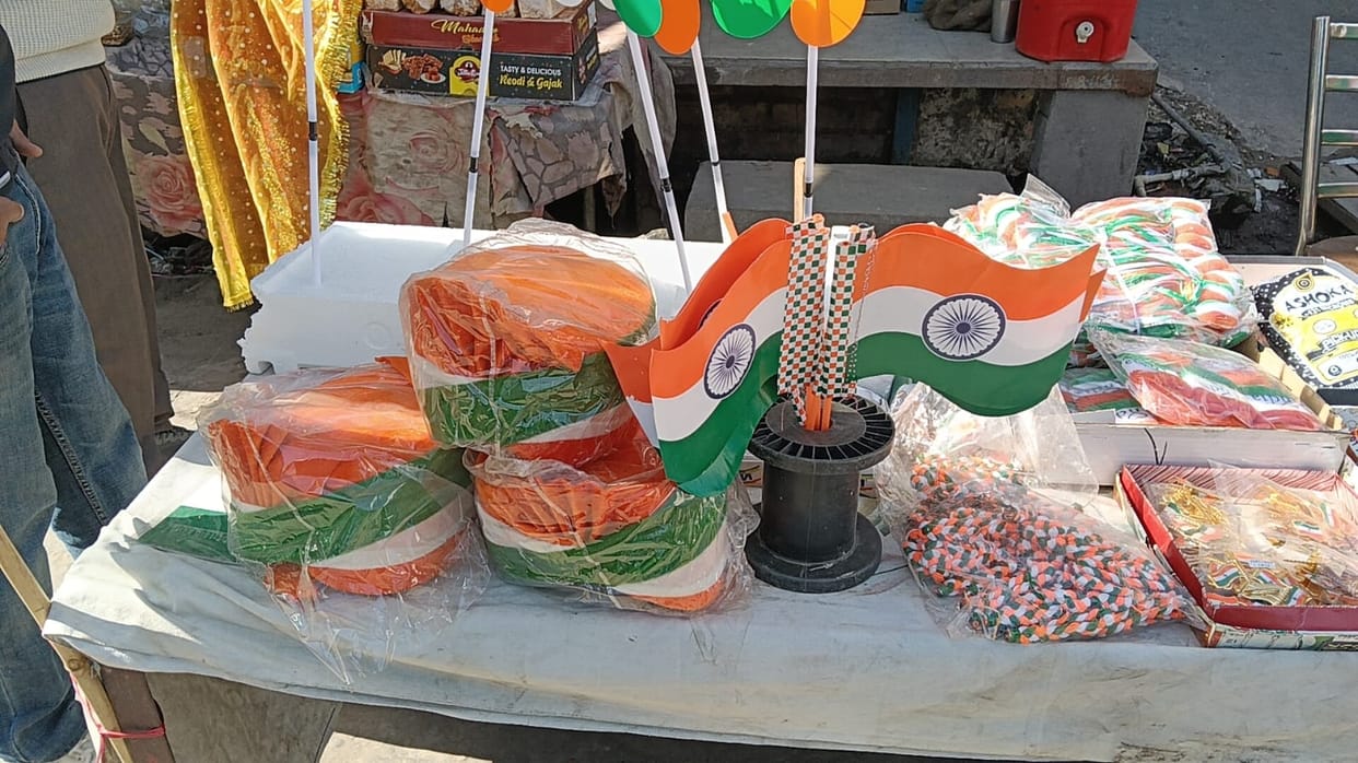 The market is filled with patriotic sentiments, with the craze for tricolour caps and tricolour flowers.