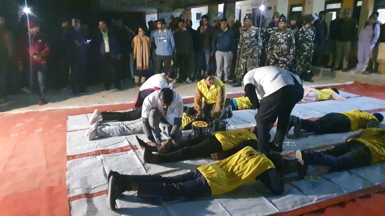 Mockdrill: Darkness spread as soon as siren sounded