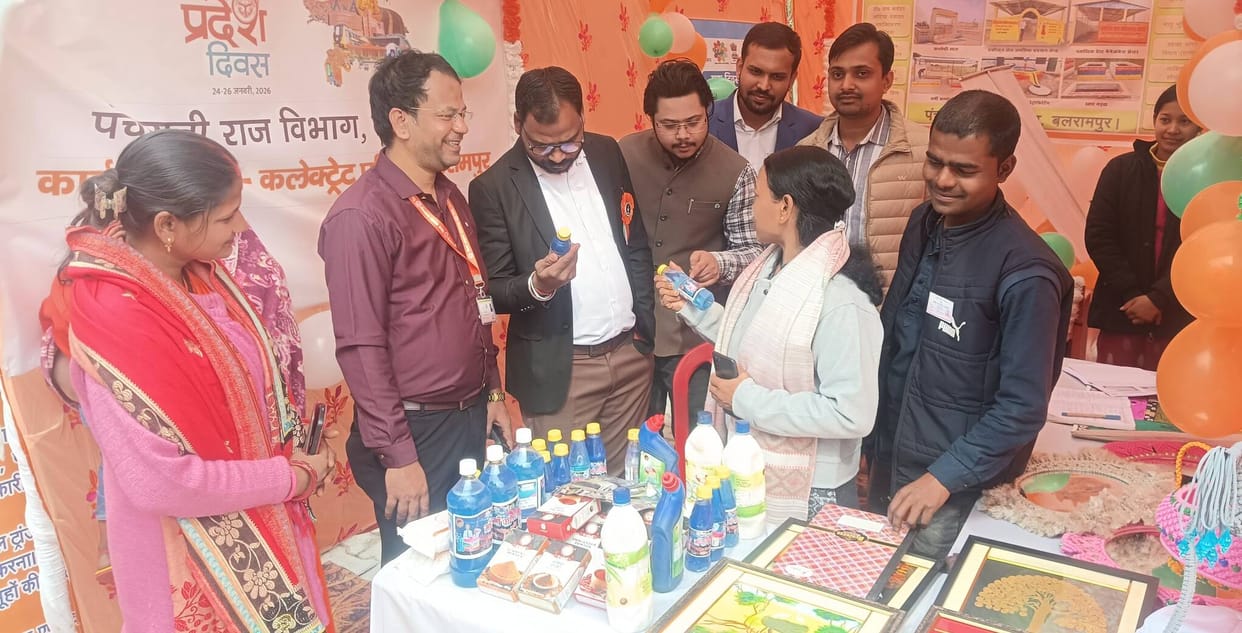 A tableau showcasing public welfare schemes was displayed on Uttar Pradesh Day.