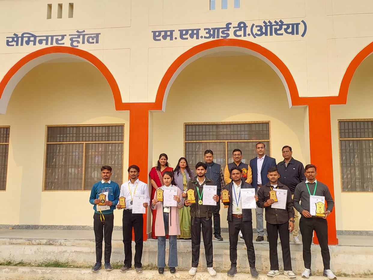 Meritorious students honored at the convocation ceremony