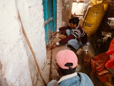 The monkey escaped from the Mathura team's grip and attacked people, but was recaptured.