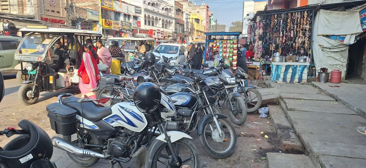The municipal boundary line is lost in the crowd of encroachments