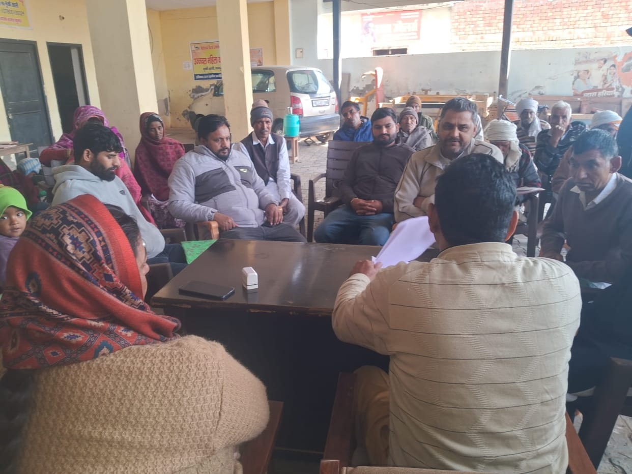 Even after making announcement, the quorum could not be completed in the Gram Sabha meeting