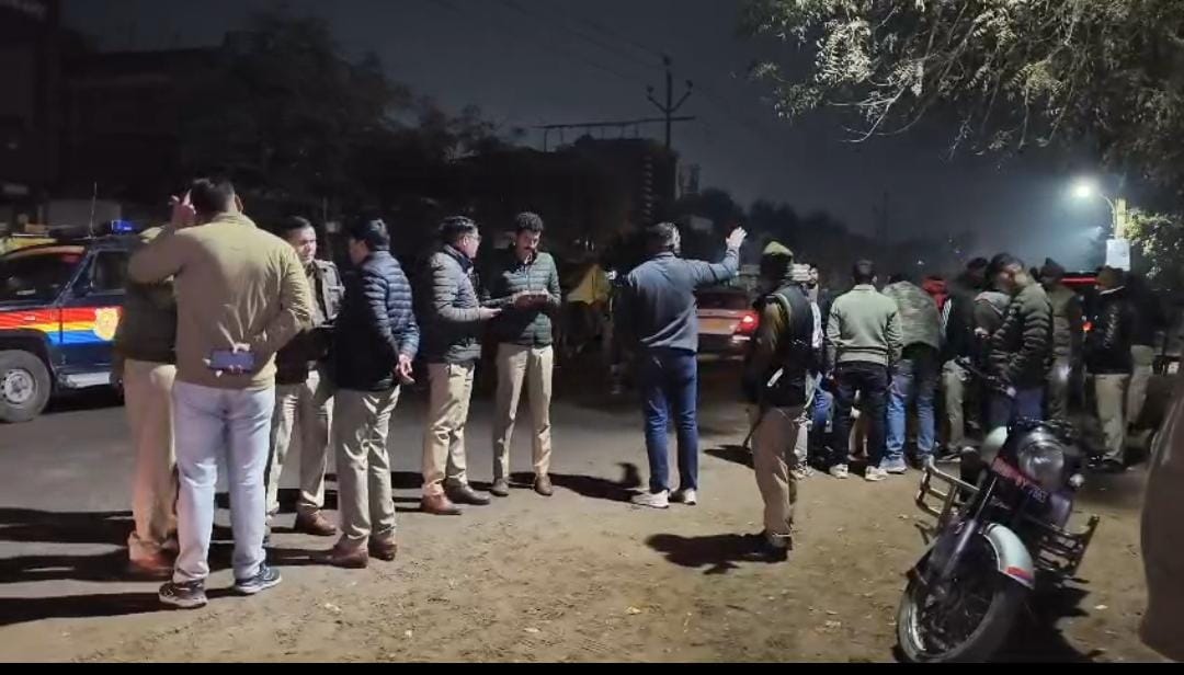 Raj Chauhan had a rivalry with the history-sheeter Alok Yadav gang.