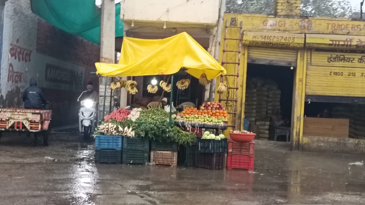 Vegetable prices fall, people get relief