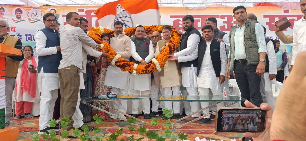 Government bulldozer running on sannyasis: Ajay Rai