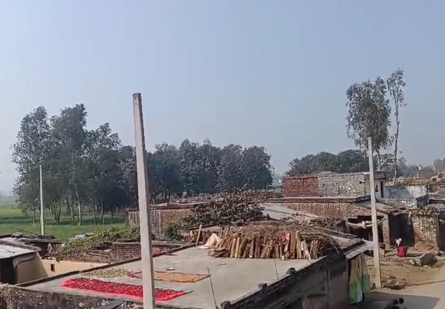 The person responsible forgot to pull the wire on the electric pole.