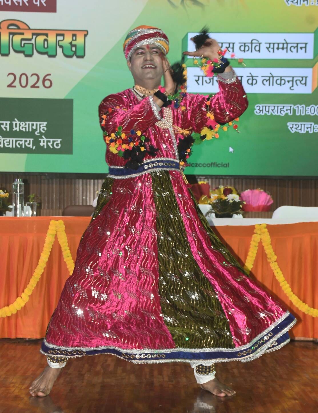 Kesariya balam aao ne padaaro mra desh par...audience dances