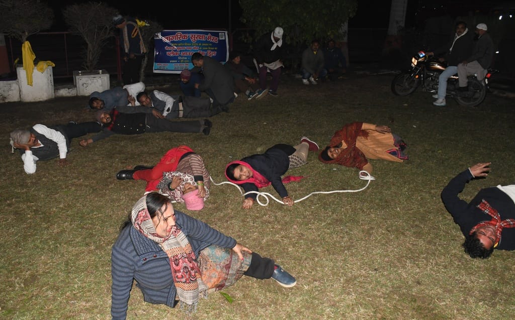 Mock drill: Sirens sound in Meerut, city shaken by blackout