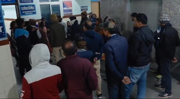 Bihar: मुजफ्फरपुर मेडिकल कॉलेज में इलाज के दौरान नवविवाहिता की मौत, लापरवाही का आरोप, पुलिस जांच में जुटी