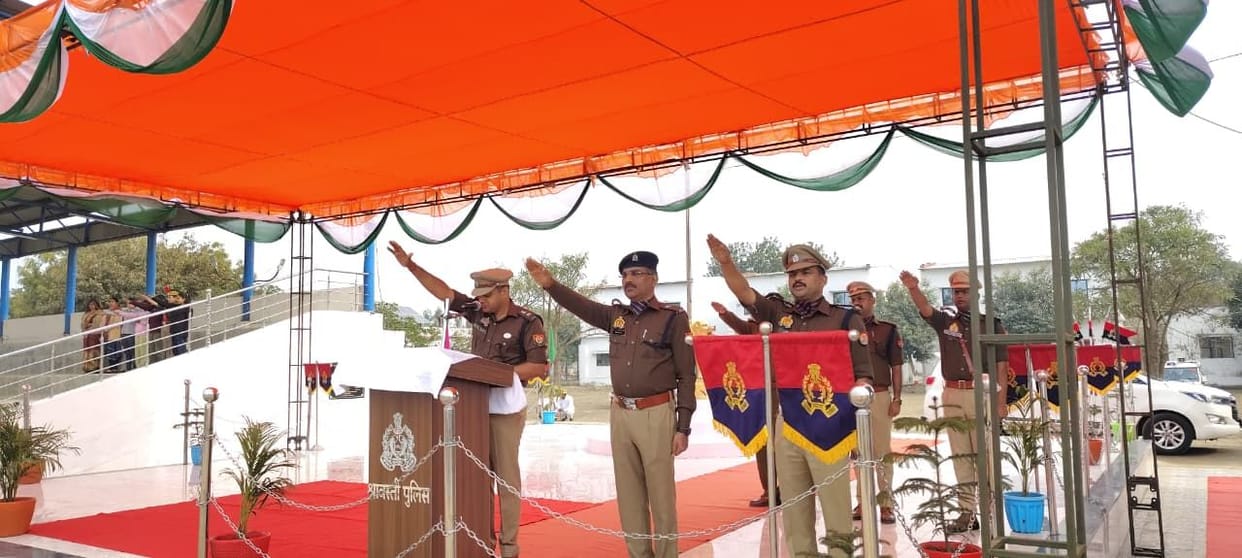 Policemen took oath on Voters' Day