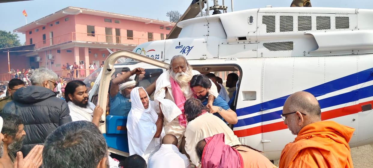 Being immersed in God is the hallmark of a true saint: Swami Adgadanand