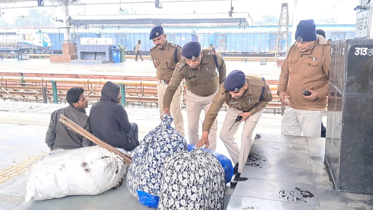 Security beefed up at stations ahead of Republic Day, passengers frisked