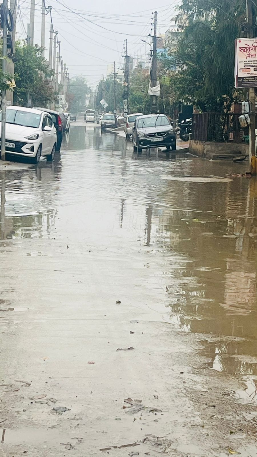 The city council spent crores on the construction of RCC roads, now even light rain causes waterlogging