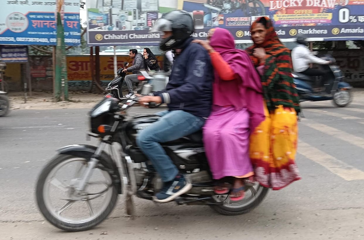 The cold returned again... the wind blew at a speed of 30 km per hour, it drizzled