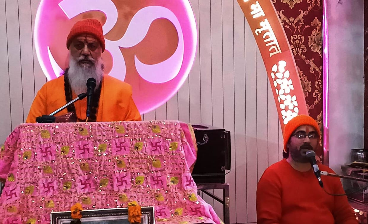 One who studies the Gita attains Vaikuntha: Swami Kamalananda Giri