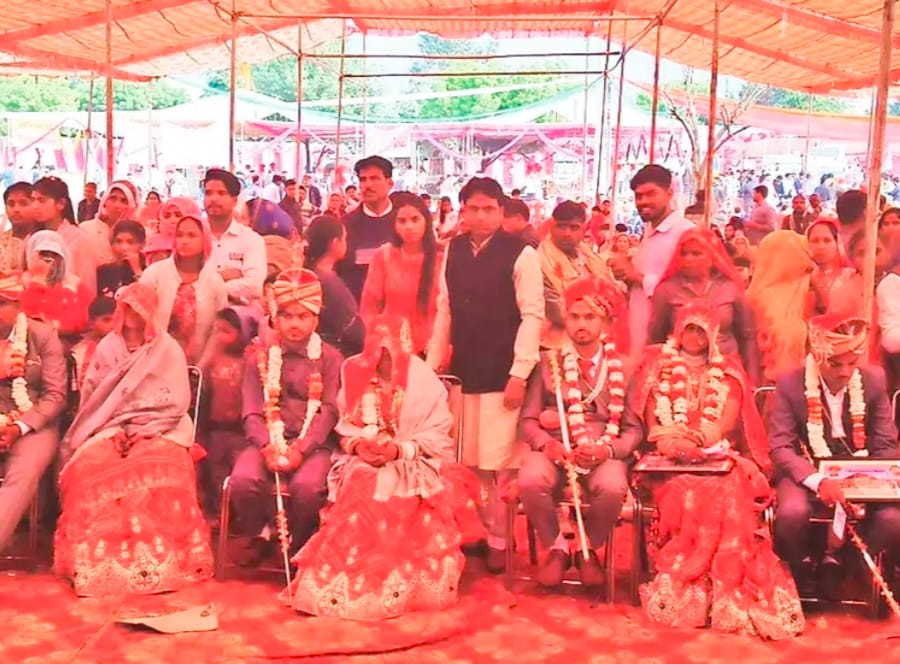 19 couples from the Saini community tied the knot, giving a message of eradicating social evils at the mass