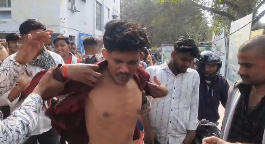 A young man attempted suicide in Bhind Collectorate premises