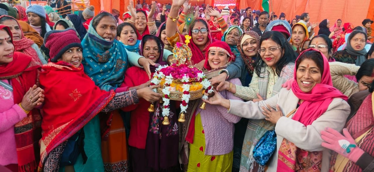 A morning procession was organized at Jorasi Dham.