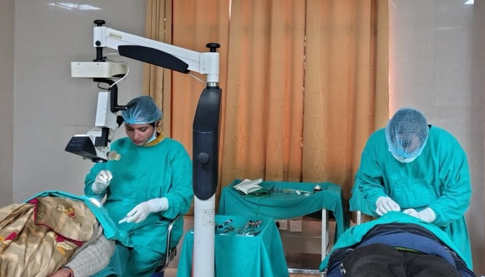 Kanpur After cataract surgery, whether near or far everything will be clearly visible with the new lenses