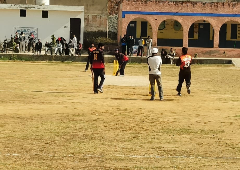 Khokhar Brothers' team won by one wicket in a thrilling match