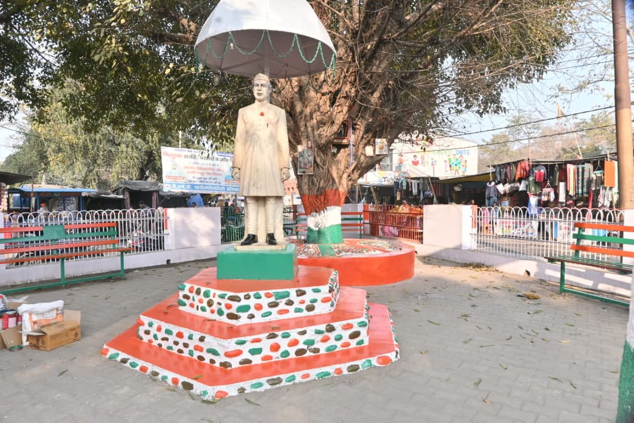City parks and intersections are also vibrant, adorned with the colors of the tricolor.