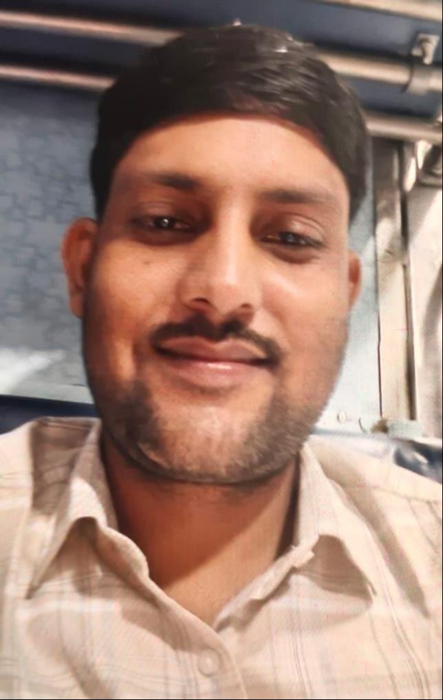 Strangled daughter, assumed dead and committed suicide by jumping into Gomti river