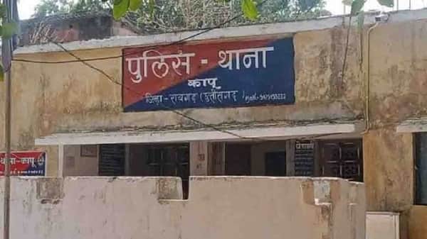 शिक्षक के मकान में चोरी