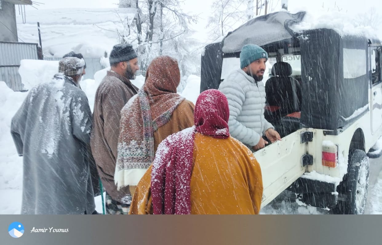 Srinagar, Army Help Pregnant Woman, Kupwara, Roads Close