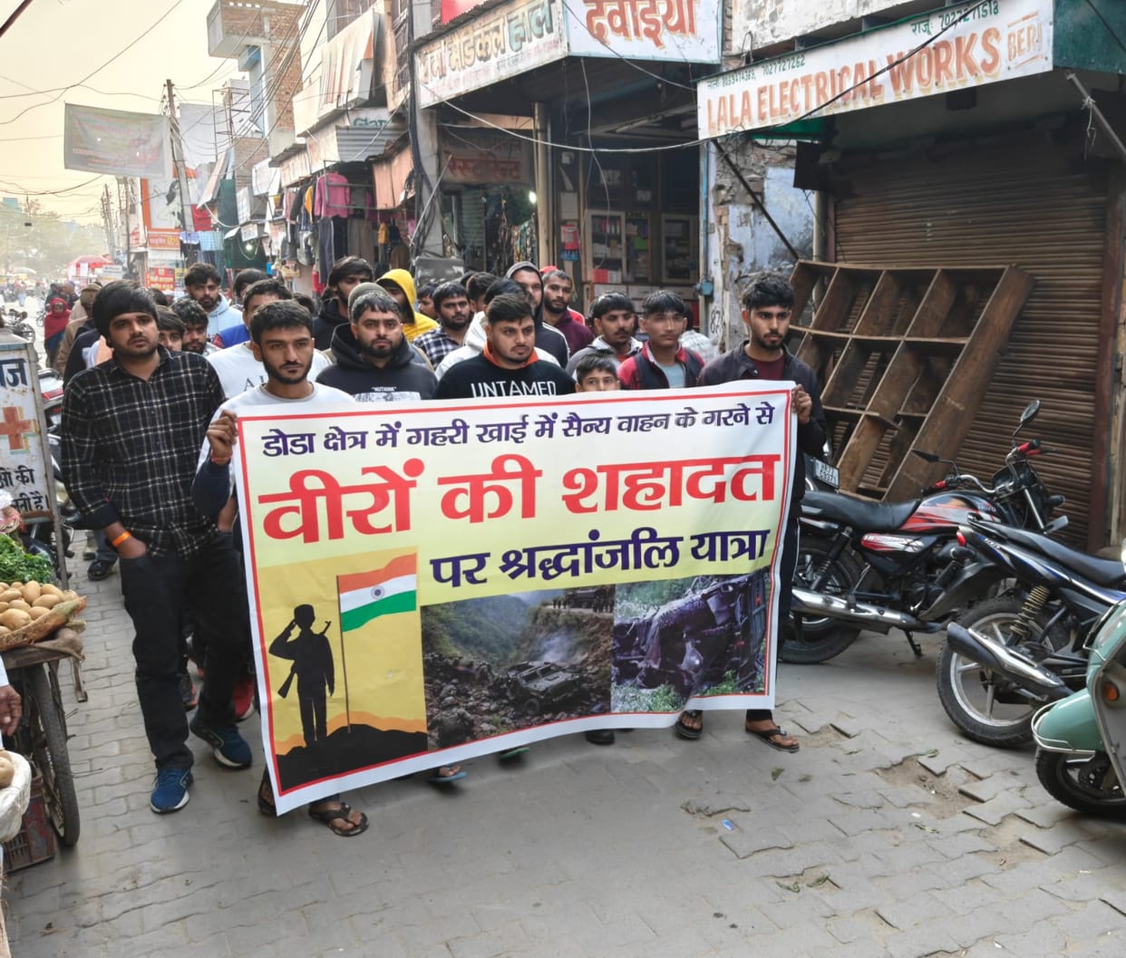 Heartfelt tributes were paid to the soldiers who were martyred in Doda.