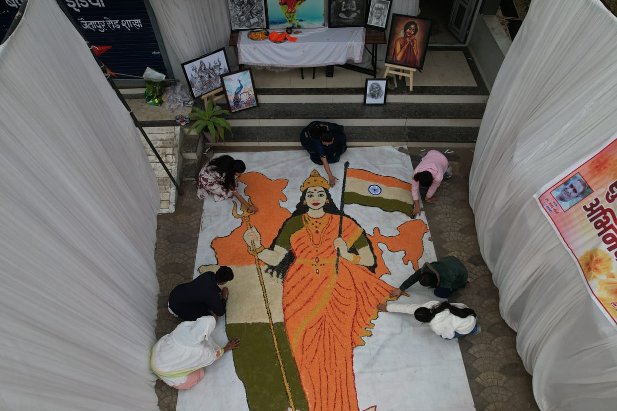 An image of Mother India carved from grains, created by artists on Republic Day