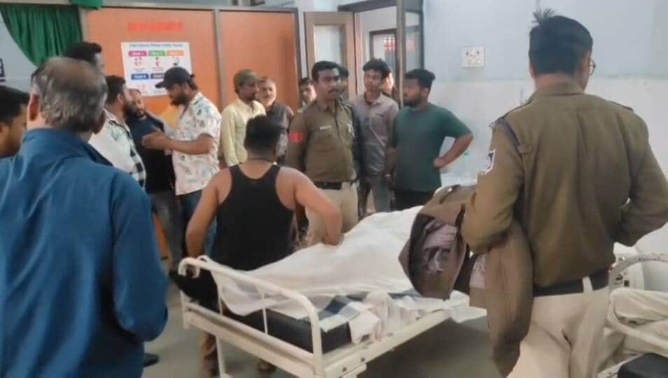 बिरसिंहपुर पाली में पिकअप पलटने से दर्दनाक हादसा, युवक की मौत, चार गंभीर घायल