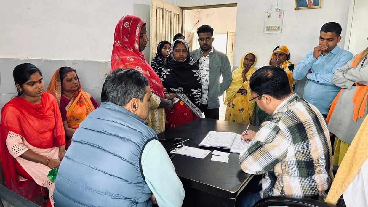 Siddharthnagar News : Patients suffering from seasonal ailments reach for treatment, doctors advise to stay vigilant
