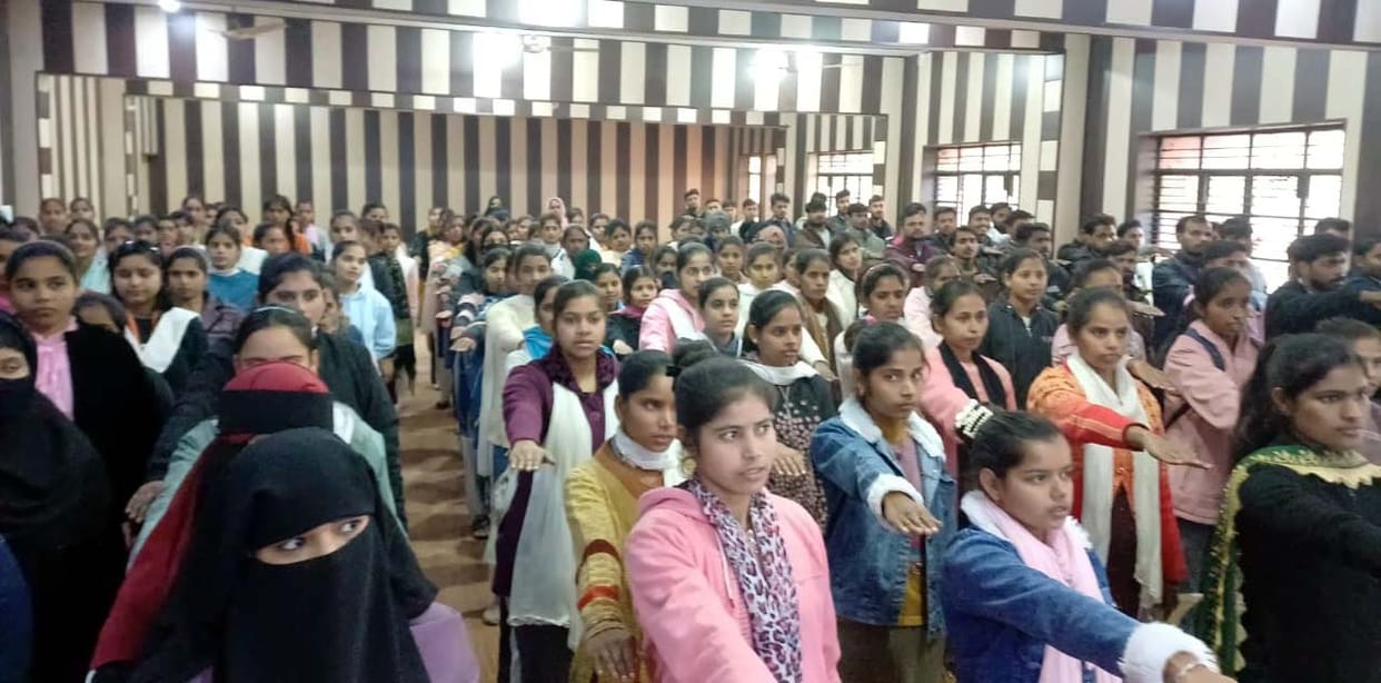 On Voter's Day, participants took an oath and held an awareness rally.