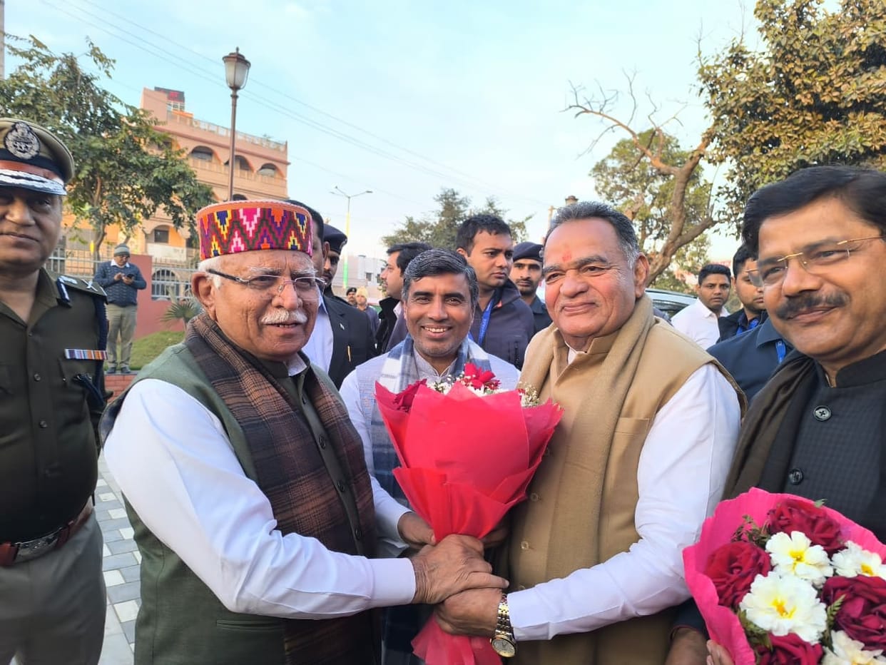 Union Minister reached Hansi, gave guard of honour