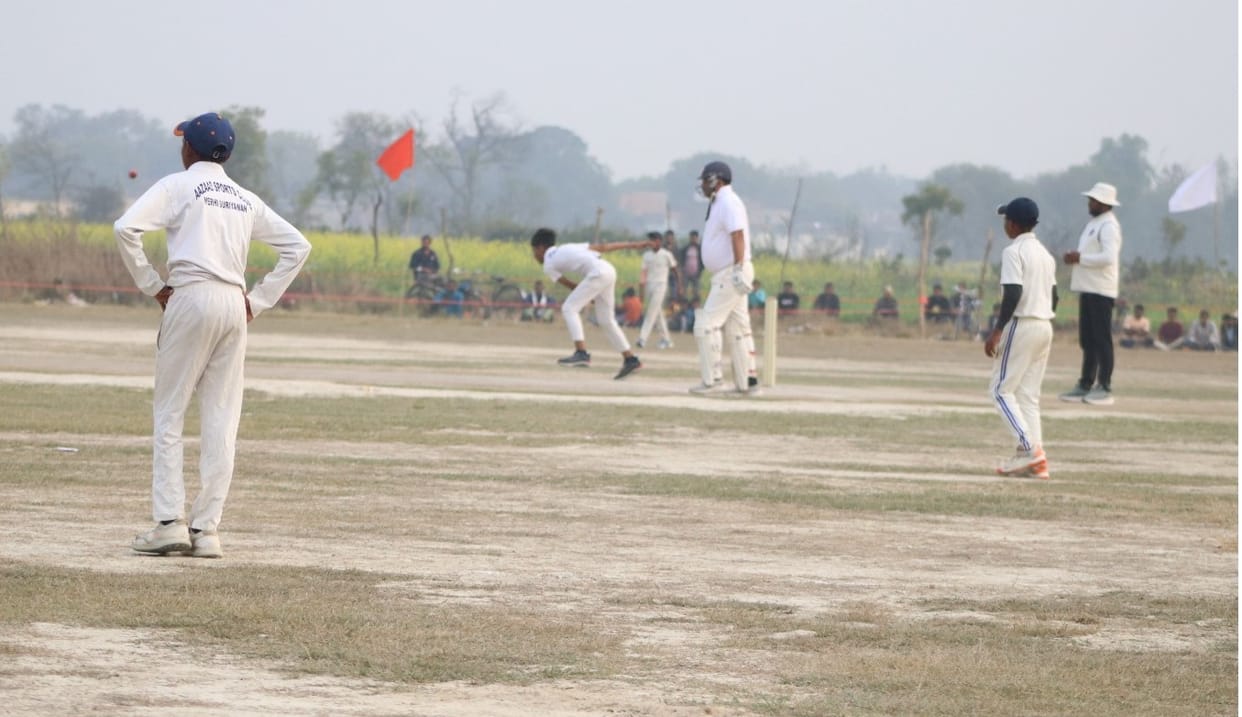 Raebareli advances to the next round by giving Kalicharan a crushing defeat of 135 runs