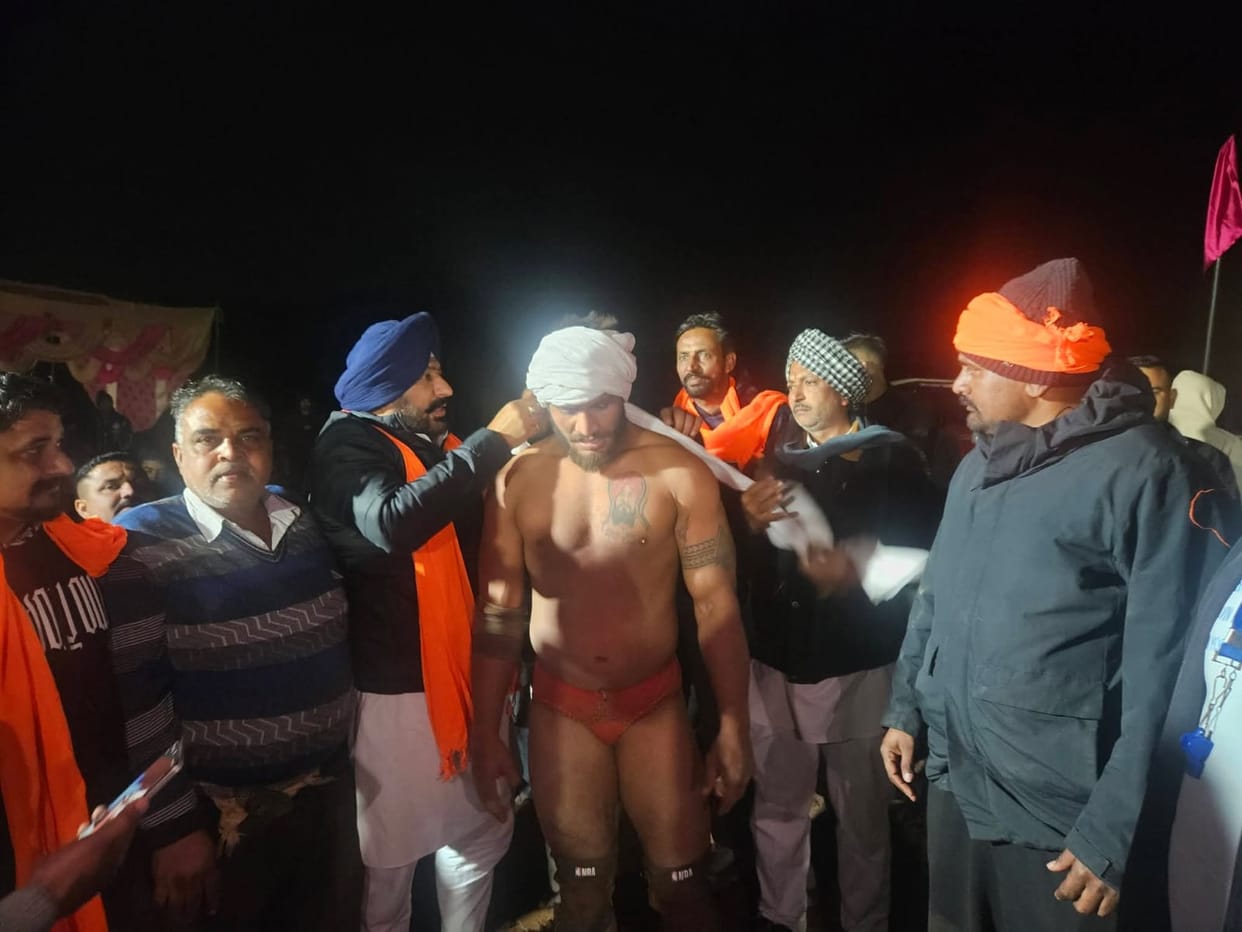 Lucky wrestler from Garja won the Mali title and received a cash prize of Rs 31,000.